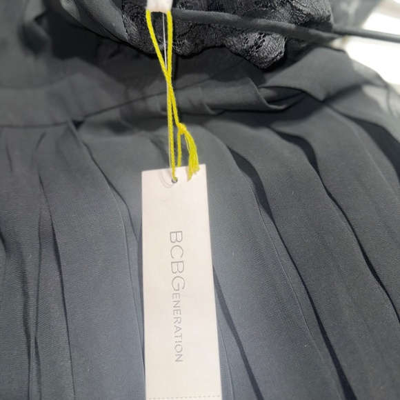 NWT BCBGeneration Women's Lace Insert Georgette Fit & Flare Pleated Dress - Picture 9 of 10